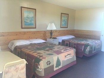 Smokey Hollow Resort Wasagaming Bagian luar foto