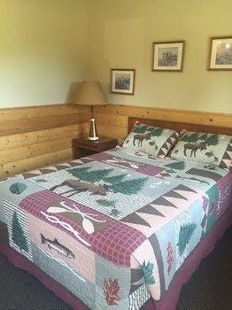 Smokey Hollow Resort Wasagaming Bagian luar foto